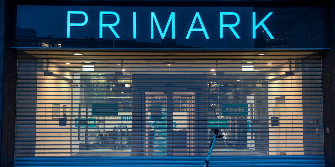 Primark begint het jaar met meer dan 250 winkels die dicht zijn