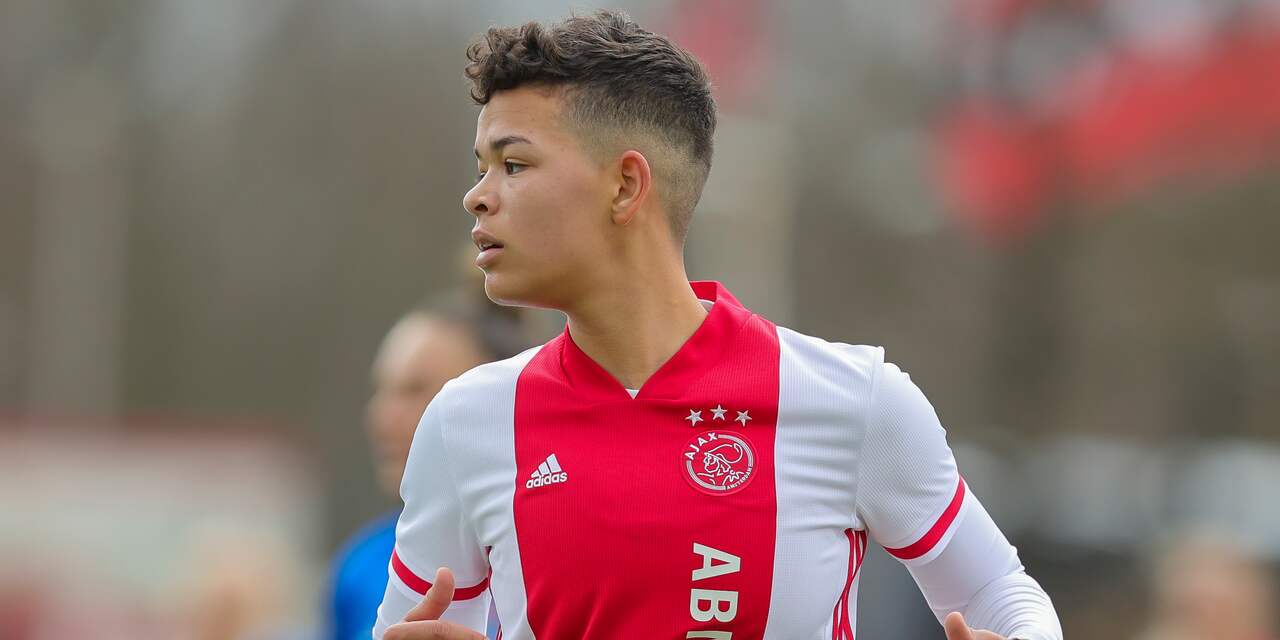 Ajax Vrouwen maakt geen fout tegen ADO en nestelt zich naast koploper PSV