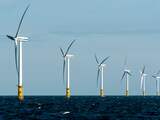 Windmolens op land zien we niet zitten, maar we zetten wel de Noordzee vol
