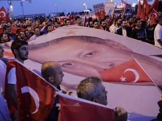 Waar komt de populariteit van de Turkse president vandaan?
