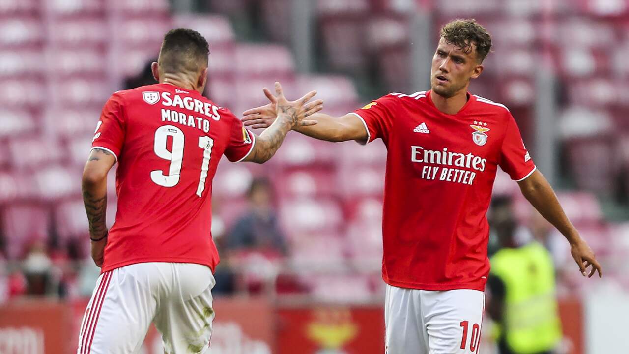 Benfica Raakt Vlak Voor CL-duel Met PSV Aanvaller Kwijt Aan Van Bommel ...