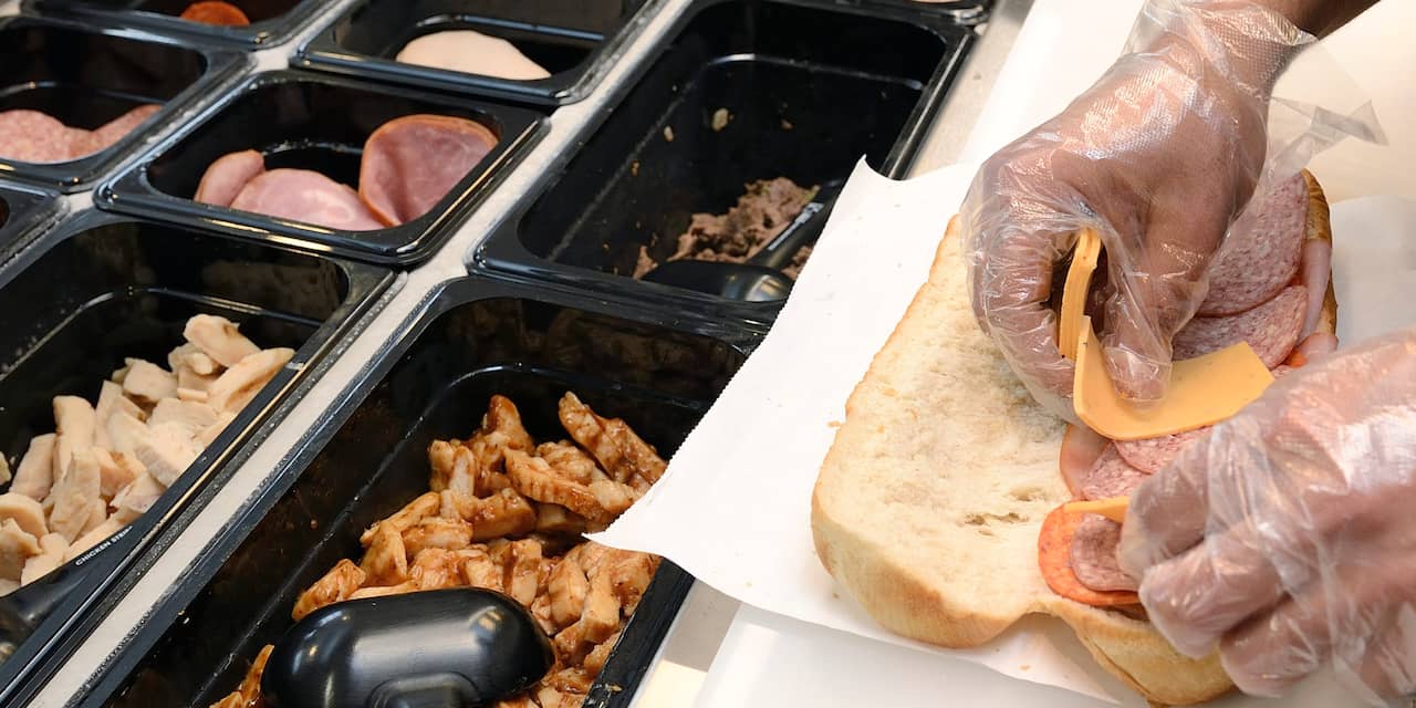 Klanten willen rechtszaak starten om lengte broodjes Subway VS