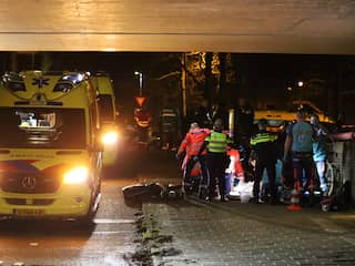 Man (19) overleden na schietpartij treinstation Purmerend, één zwaargewonde