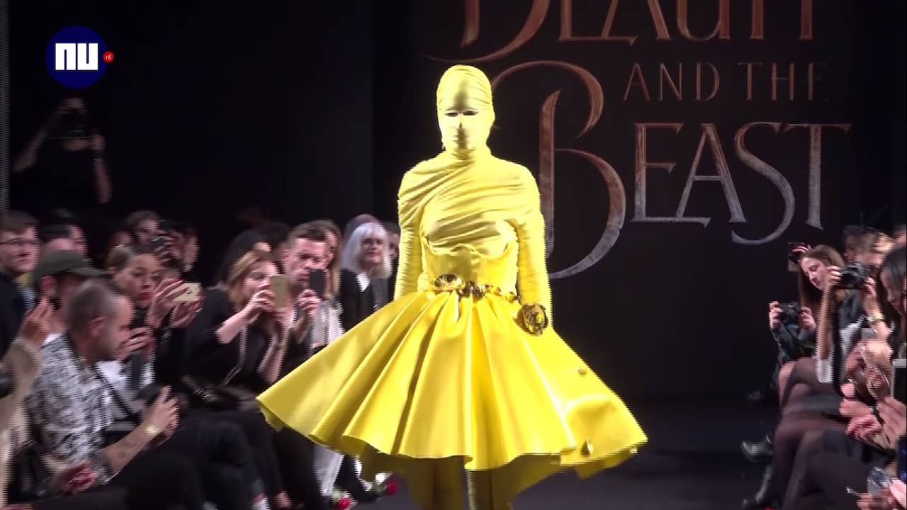 Beeld uit video: Jonge ontwerpers maken outfits geïnspireerd op Belle en het Beest