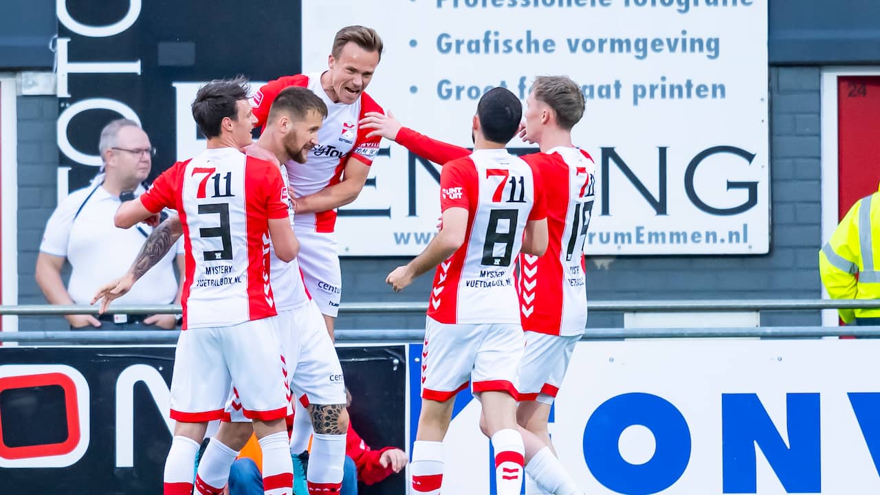 FC Emmen mag dromen van terugkeer in Eredivisie na zege op Helmond ...