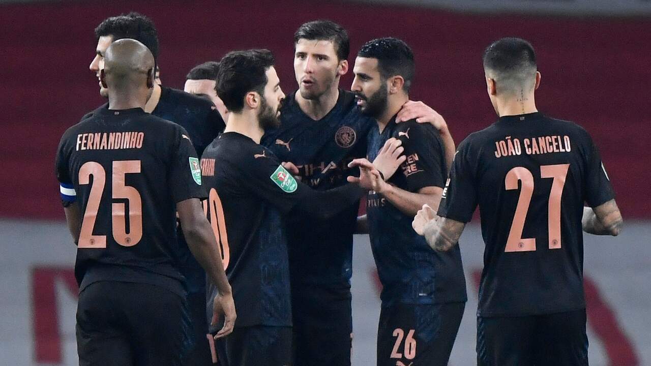 Manchester City viert de 1-2 van Riyad Mahrez.