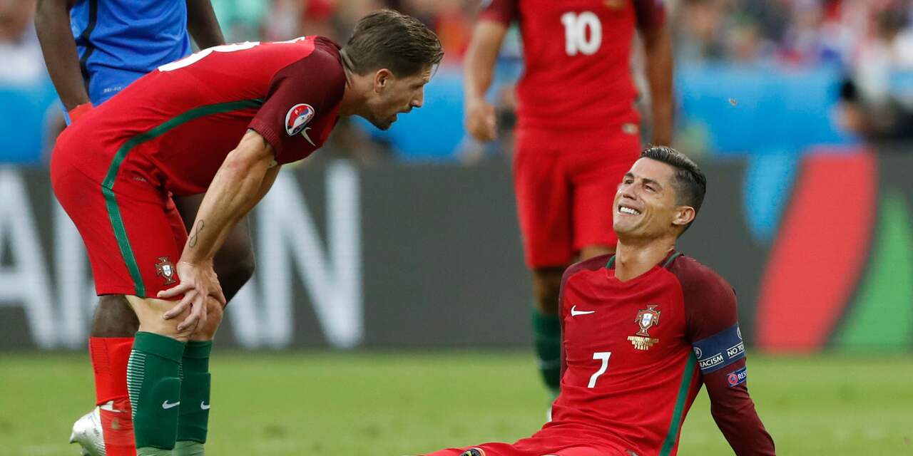 Ronaldo valt al in eerste helft geblesseerd uit in EK-finale