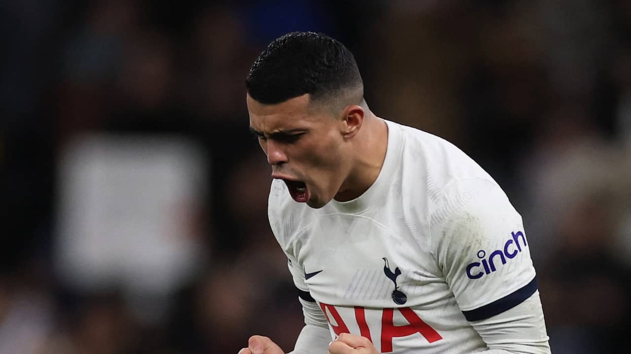 Beeld uit video: Porro schiet fantastisch raak voor Tottenham Hotspur