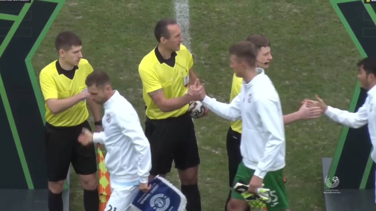 Beeld uit video: Wit-Russische voetbalcompetitie ondanks coronamaatregelen begonnen