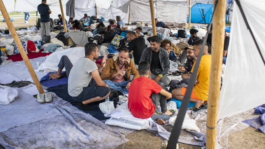 Kabinet verwacht dit jaar fors meer asielzoekers dan tijdens crisis in 2015