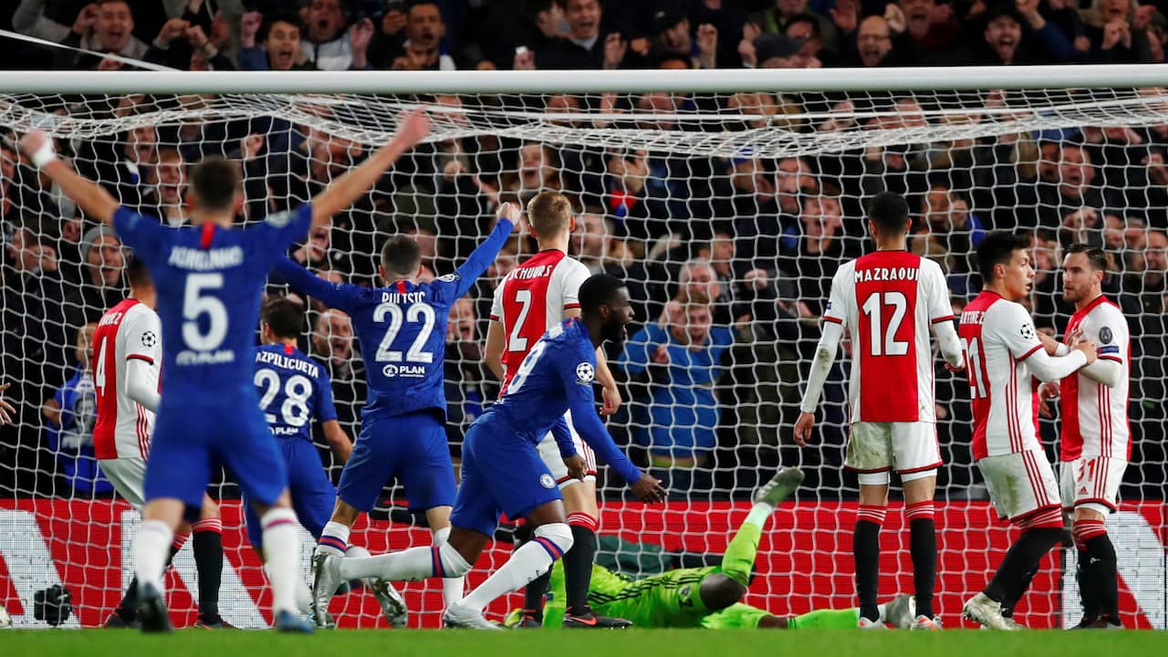 Afbeeldingsresultaat voor Samenvatting bizar duel Chelsea-Ajax (4-4)"