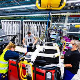 VDL start productie autofabriek Born woensdag weer op na cyberaanval