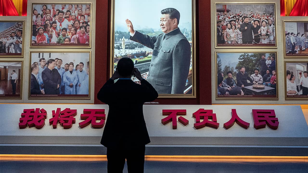 ‘Diktator’ Xi Jinping ingin membimbing China ke masa depan dengan tangan besi |  Saat ini