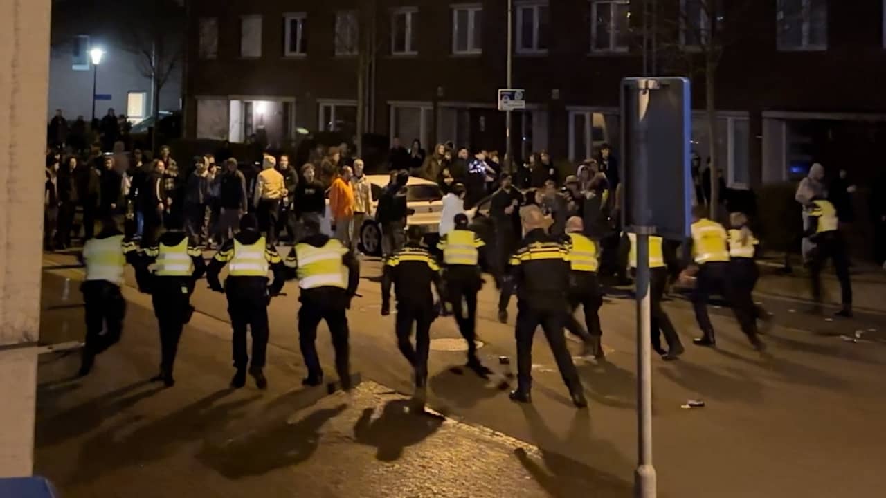 Beeld uit video: Politie breekt illegale raveparty in Maastricht op