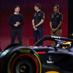NU+ | F1-teams presenteren nieuwe strijdwapens: 'Echte auto zien we niet'