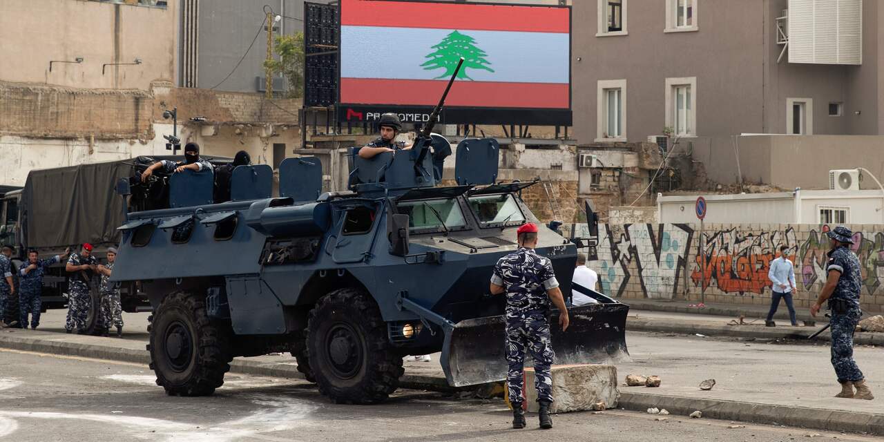 Libanezen gaan voor tiende dag op rij de straat op bij massaprotesten