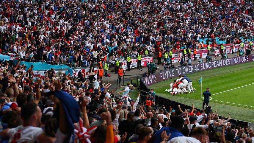 Engelsen genieten van zege op kolkend Wembley: 'Dit gaan we nooit vergeten'