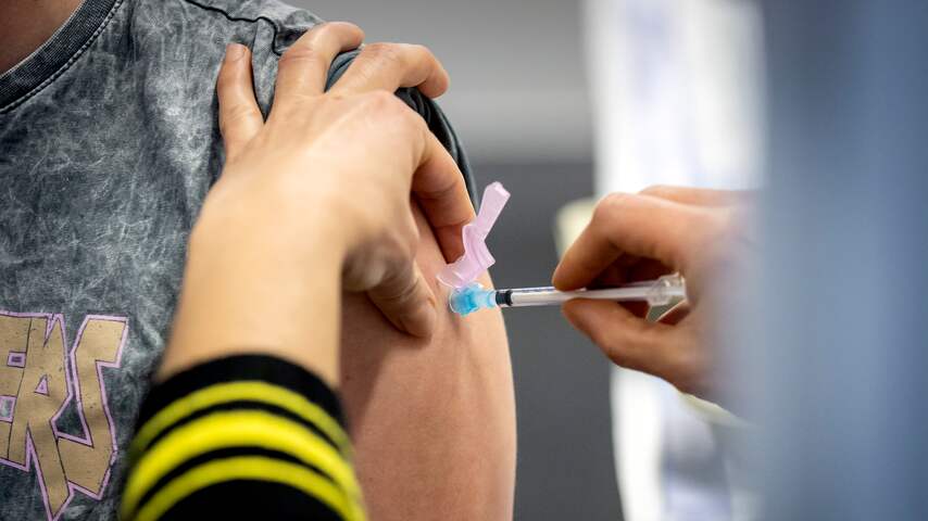 Bijna 630.000 Nederlanders hebben eerste coronavaccinatie gekregen