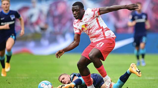 Brian Brobbey bekroonde zijn invalbeurt met een assist.
