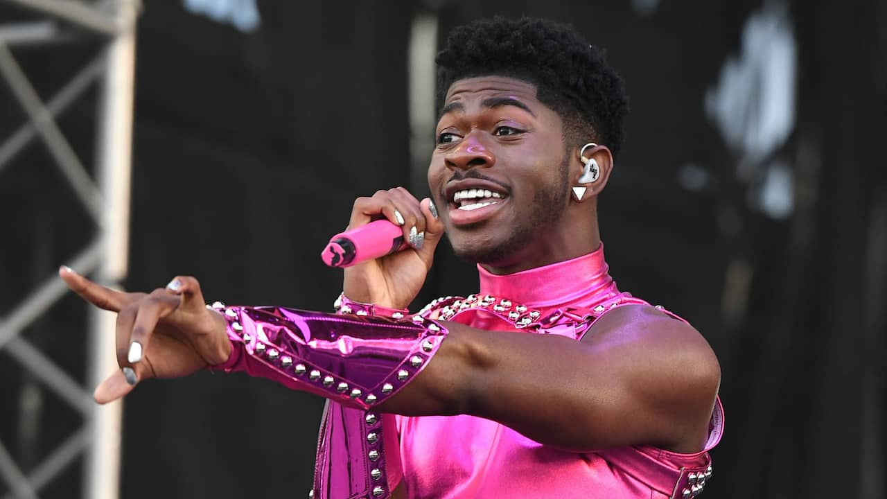 Lil Nas X lashes out at BET Awards on single: ‘Homophobia is the problem’ |  NOW