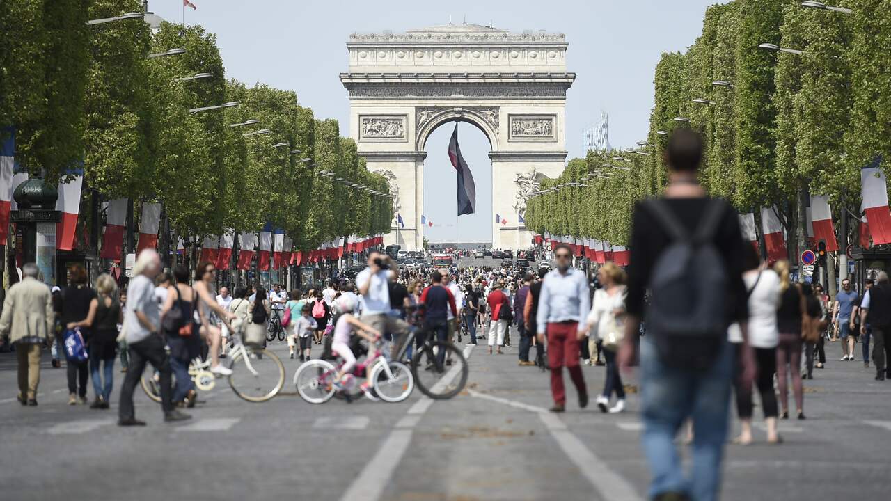 Champs Elysees Een Keer Per Maand Autovrij Tegen Luchtvervuiling Nu Het Laatste Nieuws Het Eerst Op Nu Nl