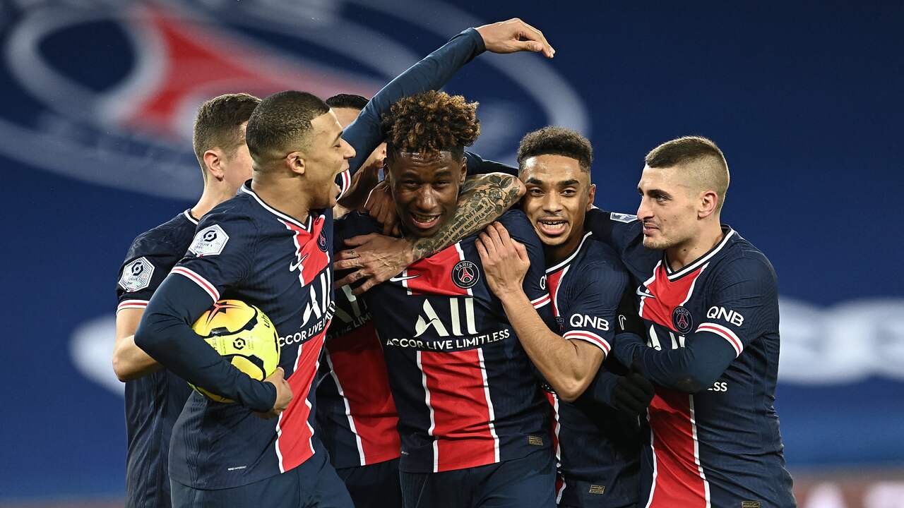 Paris Saint-Germain won woensdag nog met 4-0 van Strasbourg.
