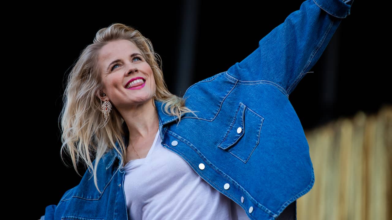 Ilse Delange Will Move The Autumn Tour To February And March 2021 Teller Report
