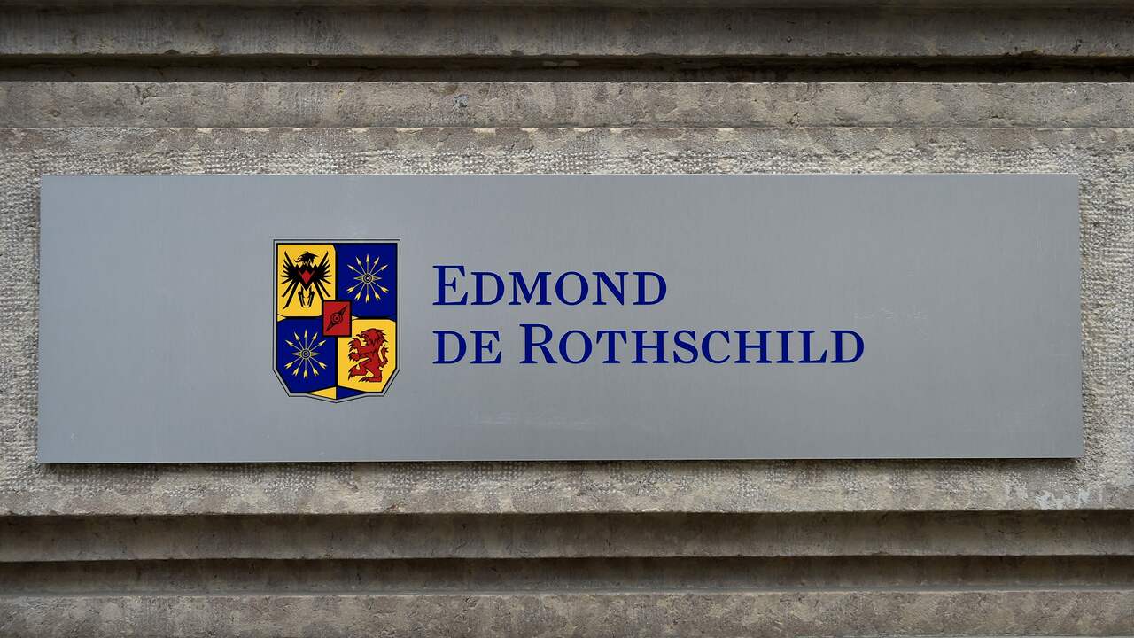 Family Takes Rothschild Bank Off The Stock Market Teller Report