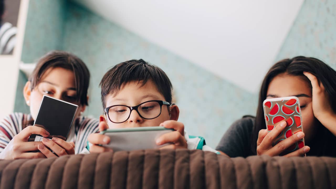 The parent’s dilemma: how much screen time is healthy for my child?  |  Tech