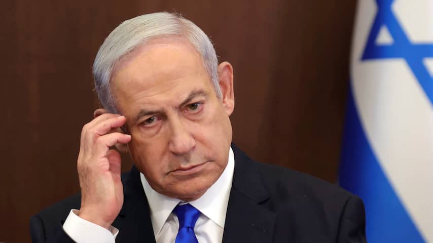 Israëlische premier Netanyahu gaat onder narcose voor hernia-operatie