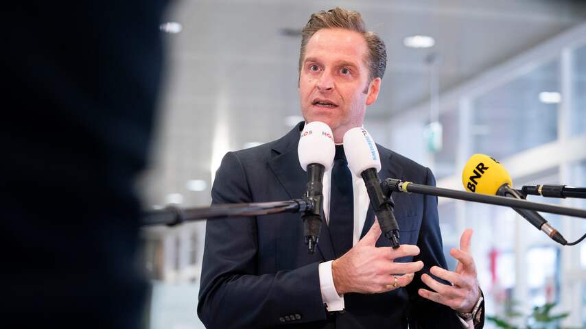 De Jonge waakt voor beeld 'dat van alles weer kan'
