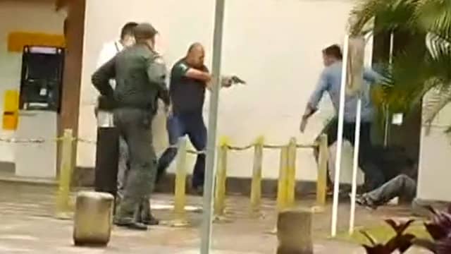 Beveiliger schiet overvaller neer tijdens vluchtpoging Colombia