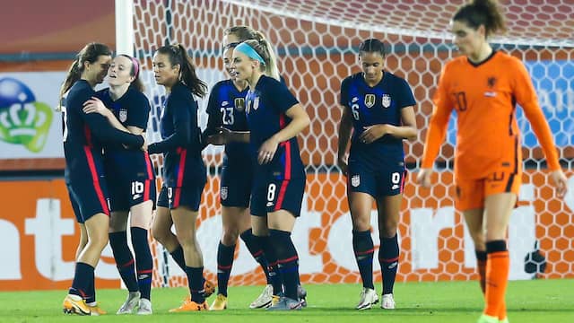 De Oranjevrouwen hadden bij hun laatste oefenduel weinig in te brengen tegen wereldkampioen Verenigde Staten: 0-2.
