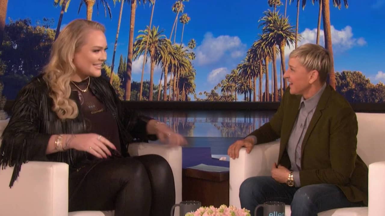 Beeld uit video: NikkieTutorials openhartig over coming-out bij Ellen DeGeneres