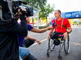 Veteraan in rolstoel als eerste binnen op laatste dag Nijmeegse Vierdaagse