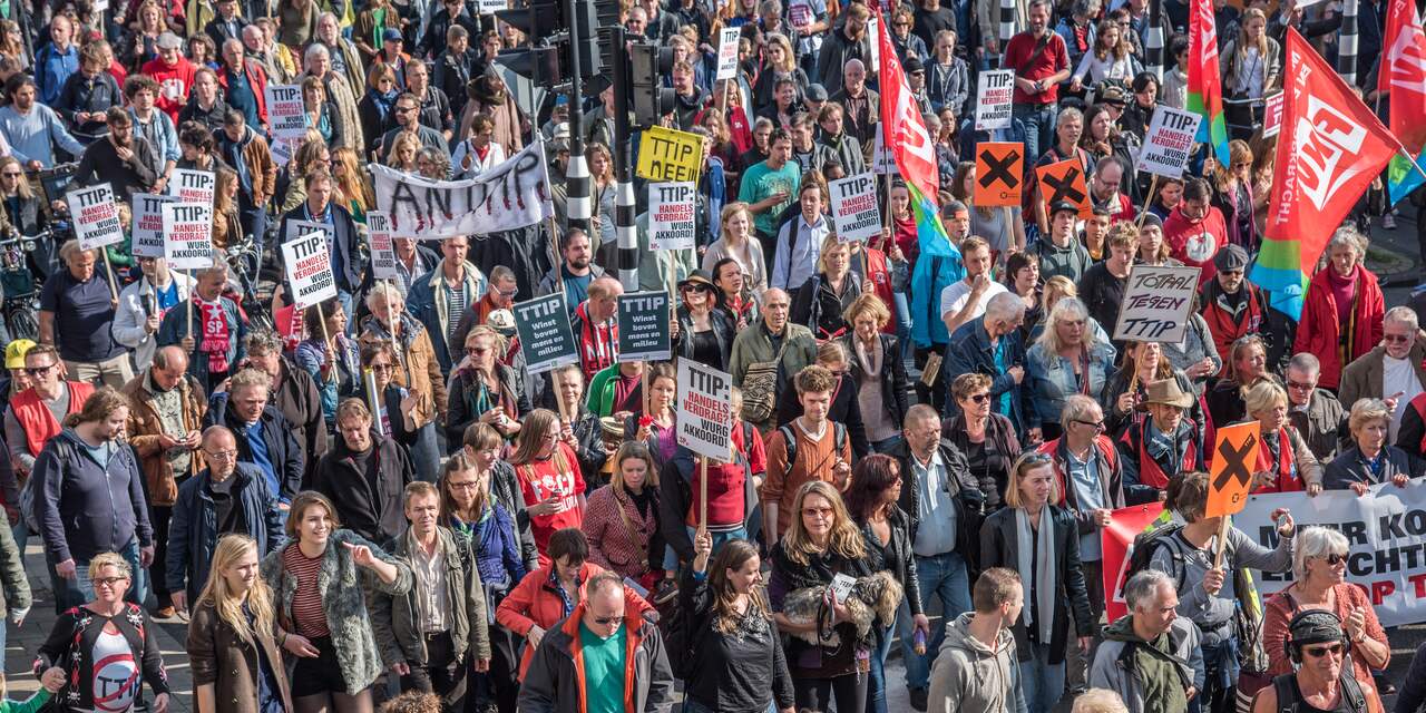 Grote opkomst bij anti-TTIP demonstratie in Amsterdam