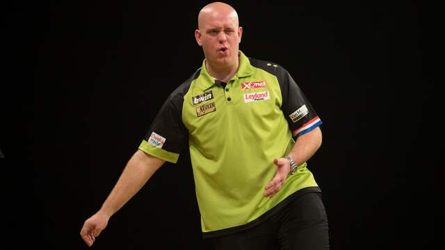 Van Gerwen compleet verrast en boos na 'bierdouche' voor ...