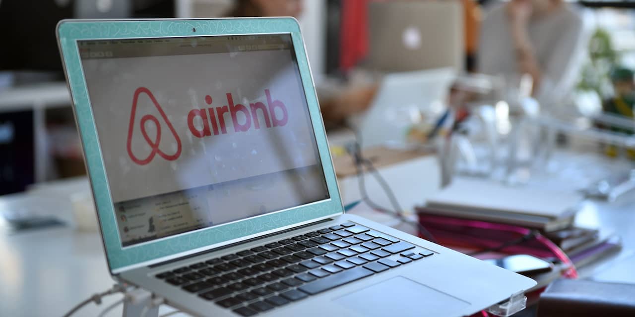 Airbnb verwijdert meer dan honderd Amsterdamse 'illegale hotels' uit bestand