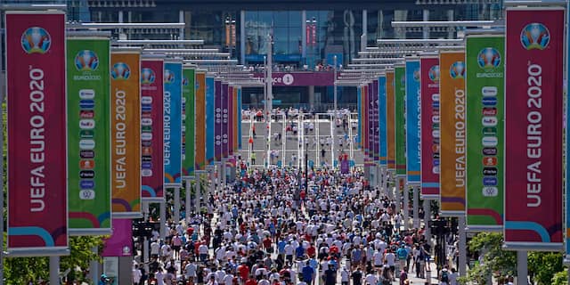 Engeland en Kroatië begonnen op zonnig Wembley | NU - Het ...