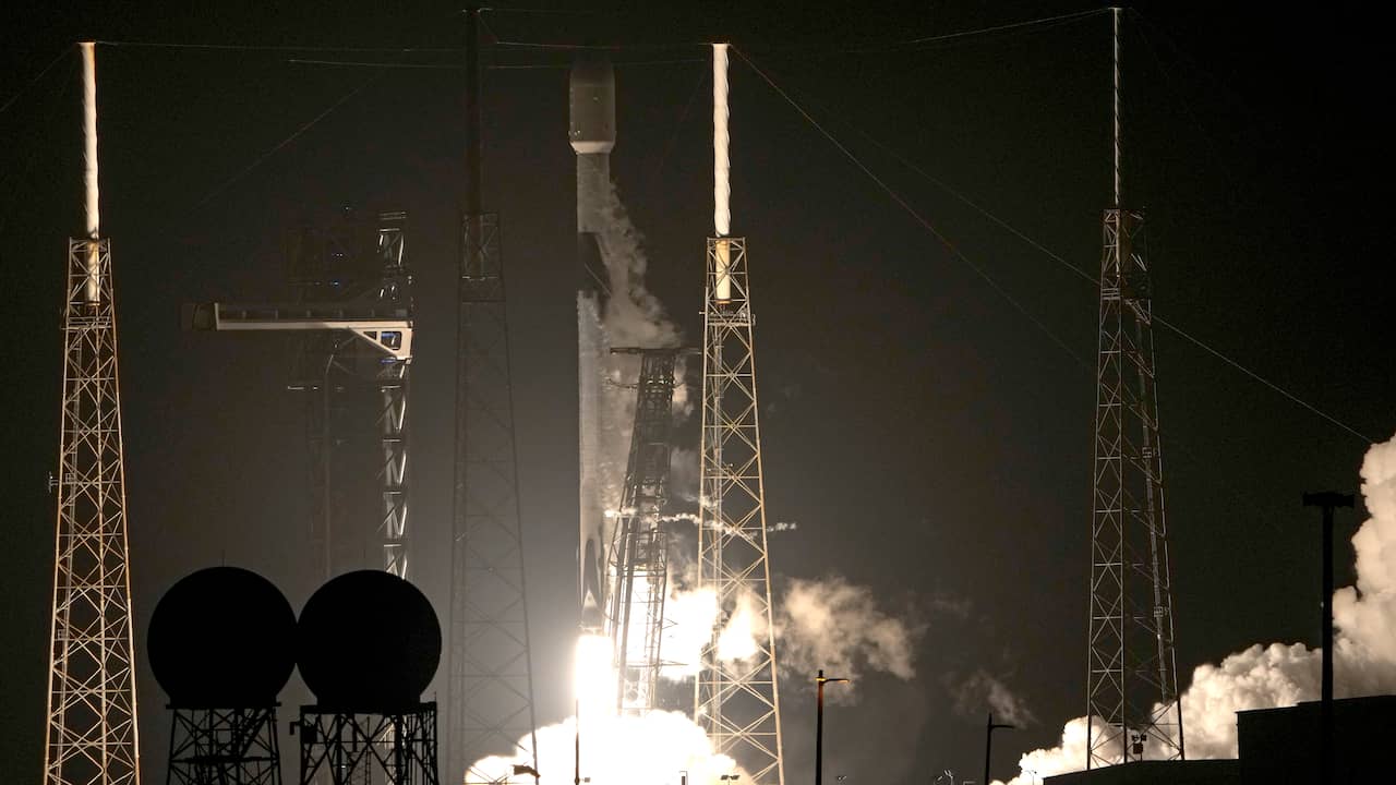NASA successfully launches a rocket carrying a Dutch climate camera on board  Technology and science