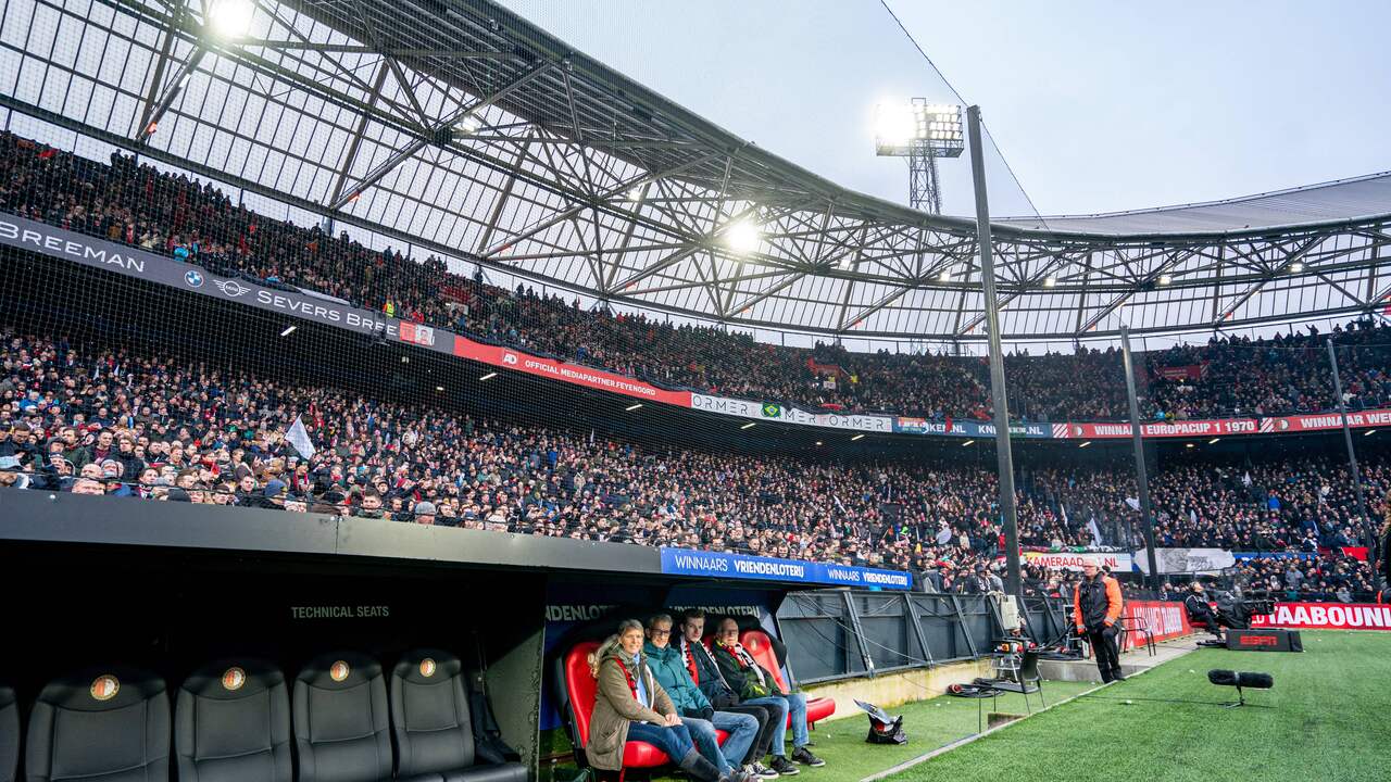 spier Klap ei Ook in KNVB-beker hoge netten bij Feyenoord-Ajax, maar ze duperen tv-kijker  niet | Voetbal | NU.nl