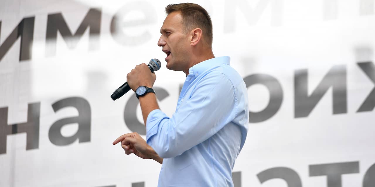 Wie is de vergiftigde Russische oppositieleider Navalny?