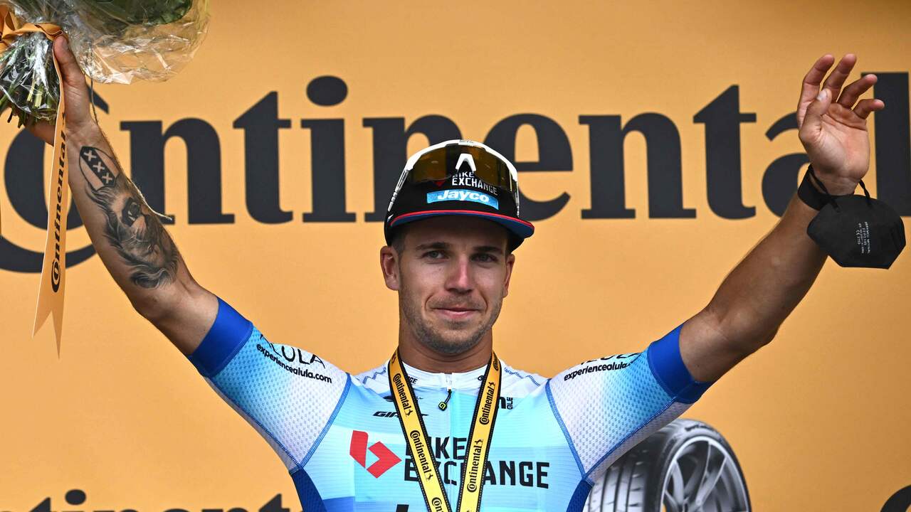 Dylan Groenewegen boekte zijn vijfde ritzege in de Tour de France.
