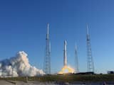 SpaceX stelt eerste maanvluchten voor toeristen uit