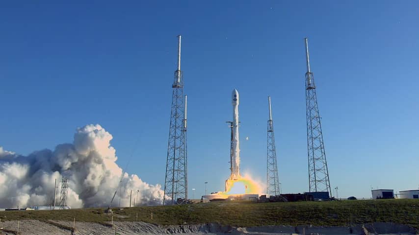 Elon Musk toont eerste foto van nieuwe Starship-raket