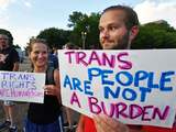 Rechter verbiedt weren van transgenders uit strijdkrachten VS