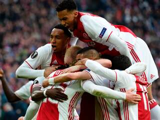 Amsterdammers winnen in eigen huis met liefst 4-1