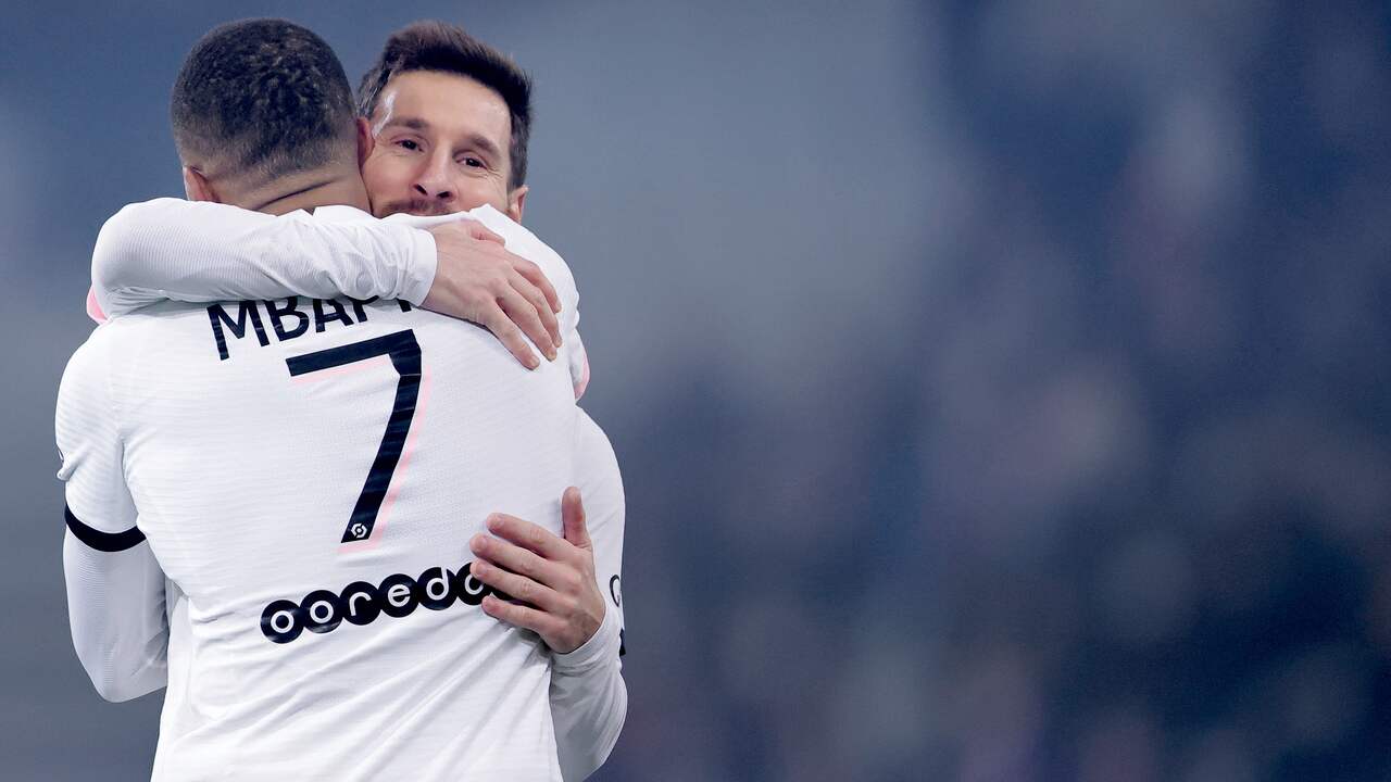 Opluchting bij Lionel Messi en Kylian Mbappé na de late 1-0.