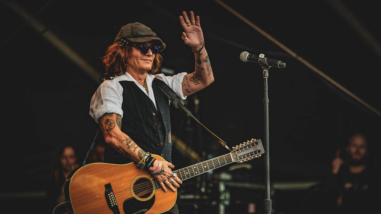 Johnny Depp torna sul palco: è cambiata la marea per l’attore?  |  Film e serie
