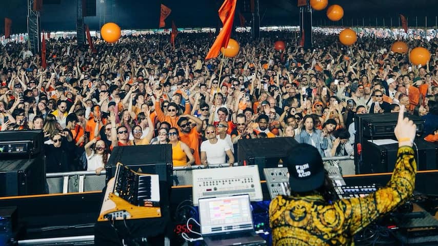 Festival Loveland start onderzoek na kritiek op extreme drukte op Koningsdag